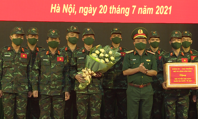 Đội tuyển hóa học sẵn sàng lên đường tham dự Army Games 2021